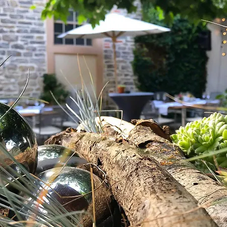 Der Gruene Baum