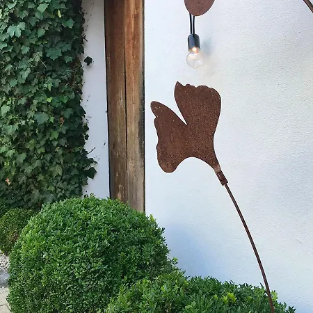 Der Gruene Baum 2*
