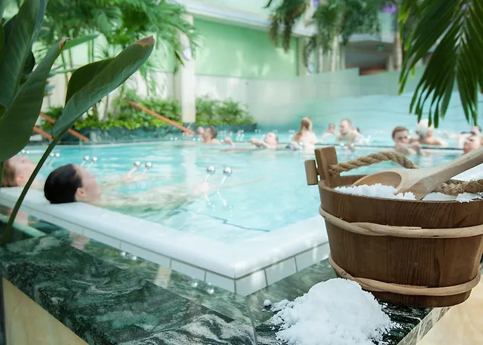 Der Grüne Baum Hotel 2*